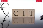 Napis CIT ułożony z klocków
